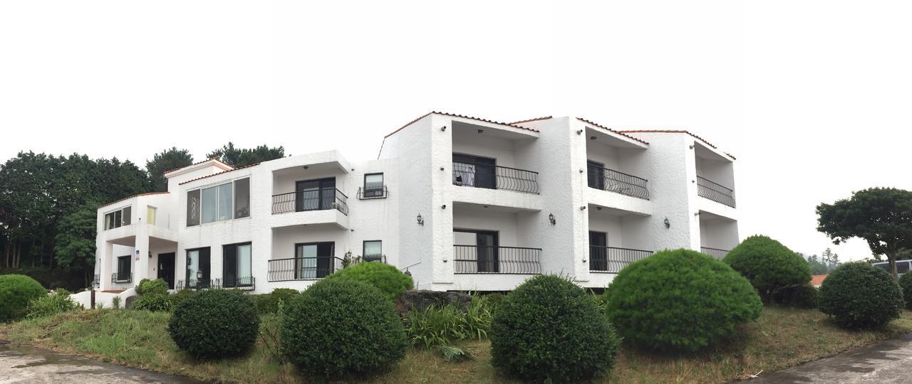 Araaura Pension Jeju Exterior photo